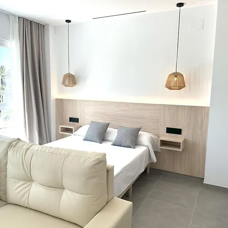 Apartman Almar 52 *