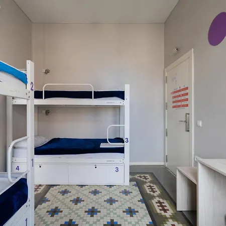 Purple Nest Hostel *