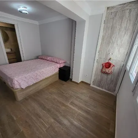 Playa Y Cultura En El Cabanyal Alquiler De Temporada Familiar Walencja