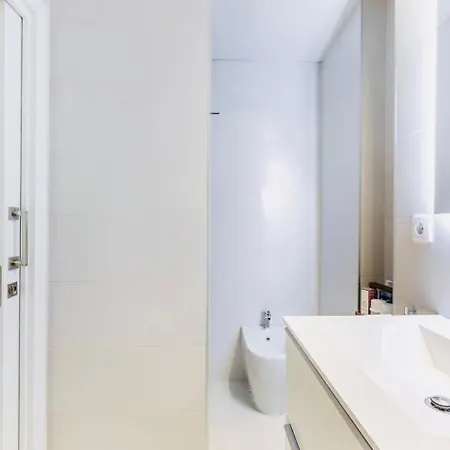 Unique Penthouse Vista