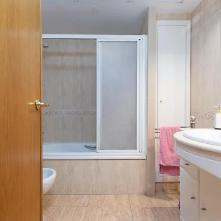 75 Metres Away Playa A 75 Metros *