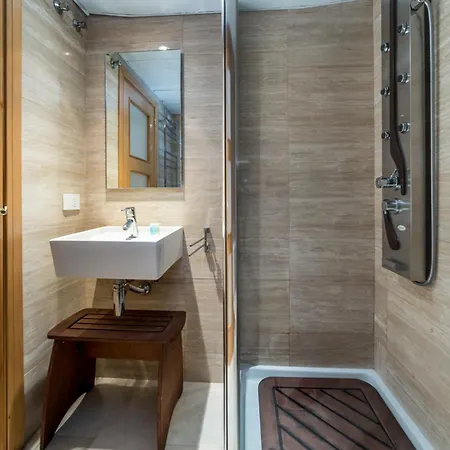 Travel Habitat L'oceanografico