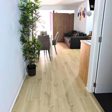 Apart-hotel Ynfinity 3*