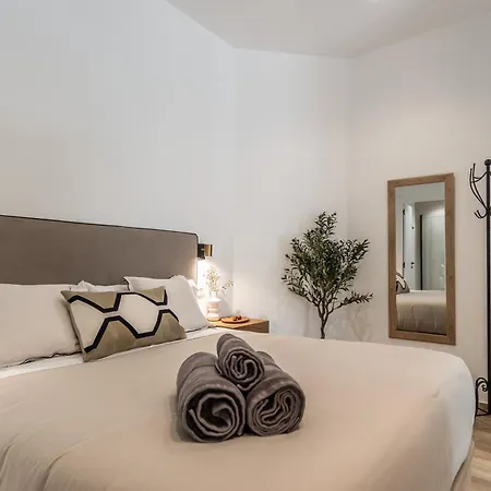 Deluxe - Aiora Valensiya