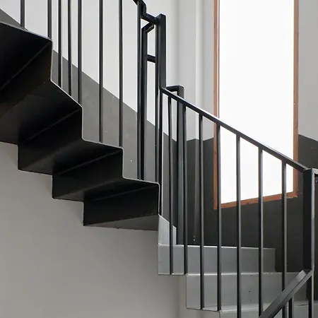 De Diseno En Plaza Del Carmen F4 Valence