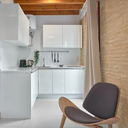 De Diseno En Plaza Del Carmen F4 Валенсия