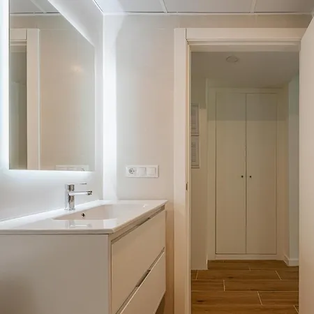 New Duplex, 2 Wc, Frente Ciudad De Ciencias Y Artes