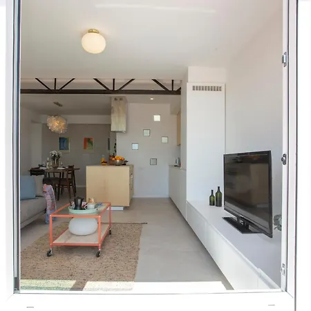 Singularstays Tinglado Ii Apartment