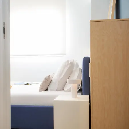 Apartment Singularstays Tinglado Ii *