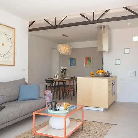 Singularstays Tinglado Ii Apartment