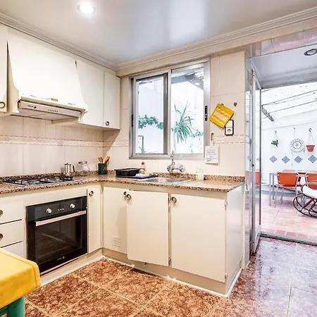 Precioso Apartamento Con Terraza En * Valencia