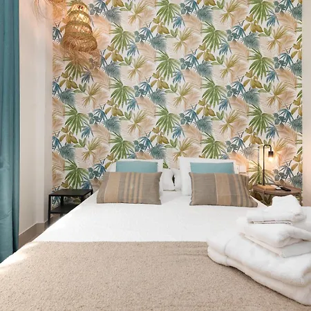 Con Piscina Y Terraza Appartement