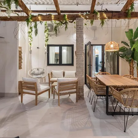 Con Piscina Y Terraza Valence
