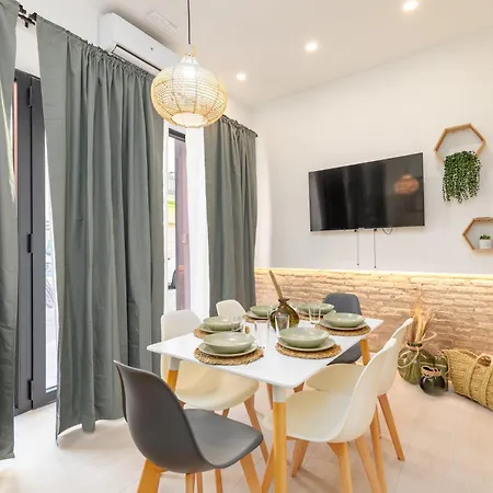 Con Piscina Y Terraza Apartman