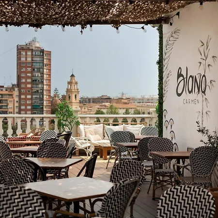 Blanq Carmen Hotel