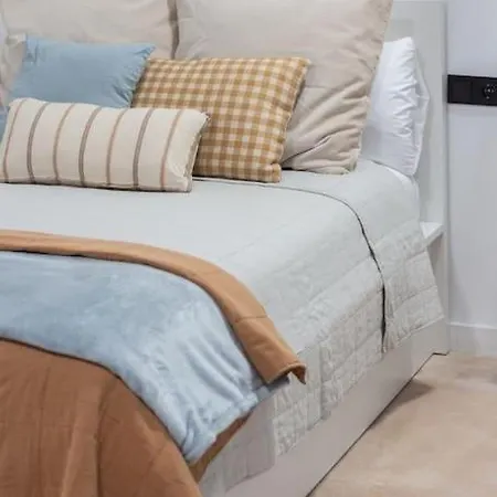 Vlc Host - Manya Apartment