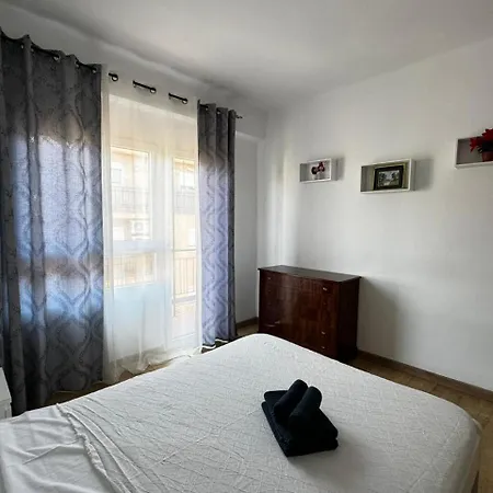 Assutzena 5 * Valência