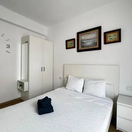 Assutzena 5 Apartamento