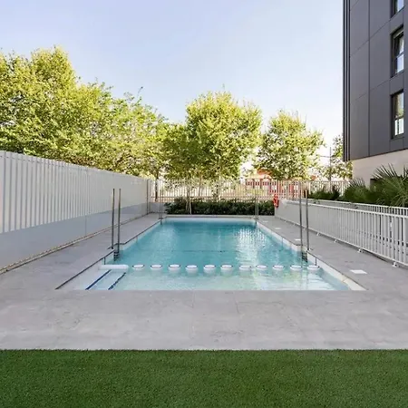 Appartement Time Suits With Beautiful View And Pool Valence