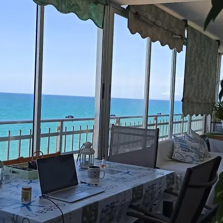 Blue Double Private At Front - En La Playa Piso Compartido * Valensiya