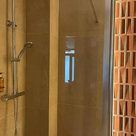 Osito Hub - Pintor Nicolau Apartman
