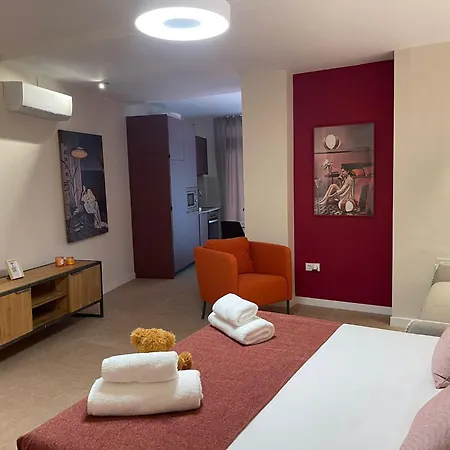 Apartment Osito Hub - Pintor Nicolau Valencia