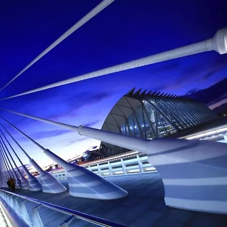 Master&commander Hotel en barco Valencia