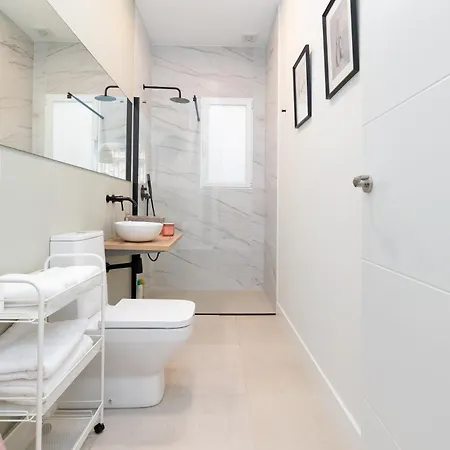 Ruzafa 1 Y 2 Sofas Cama Apartman Valencia