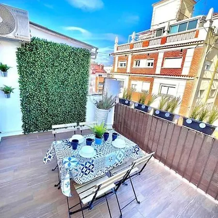 Elegant Rooftop By F2 Apartment