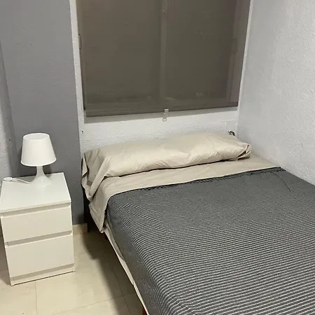 Cercano Al Centro شقة