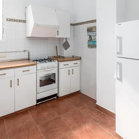 Travel Habitat Port Valencia. Valencia