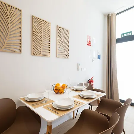 Florit Flats - Trafalgar Arts & Port Apartament *