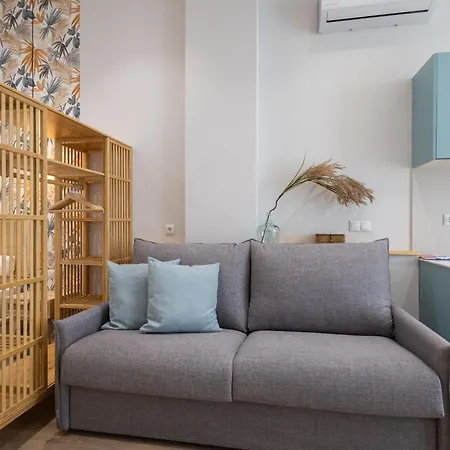 Florit Flats - The Trafalgar