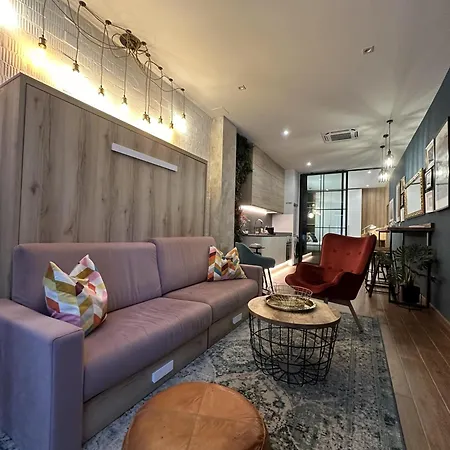 Magnifica Vivienda A Estrenar Junto A Plaza Espana Valenza