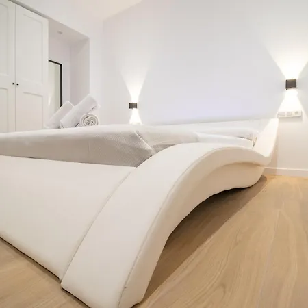 Bedtime By Concept Flats Apartment