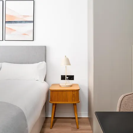 Limehome Carrer D'antonio Ferrandis * Valencia