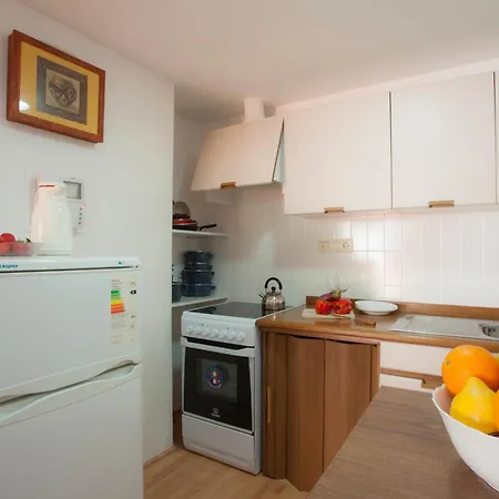 Singular Jorge Juan *