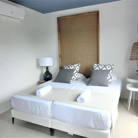 & Co. Saler Boutique Отель 3*