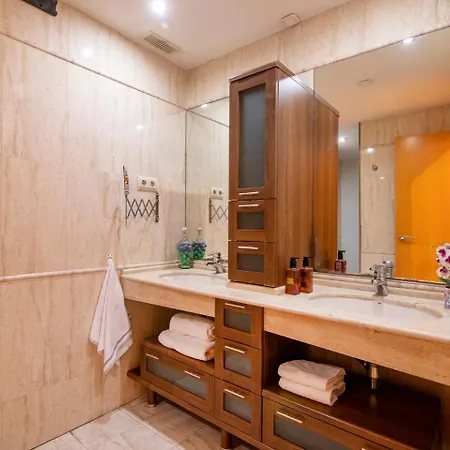 Grand Villa Valencia - 8 min to Center by Metro Valencia