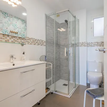 Junto Al Oceanografic Valencia