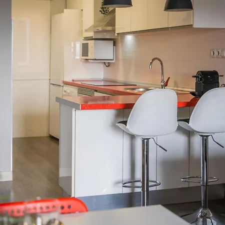 Junto Al Oceanográfic *