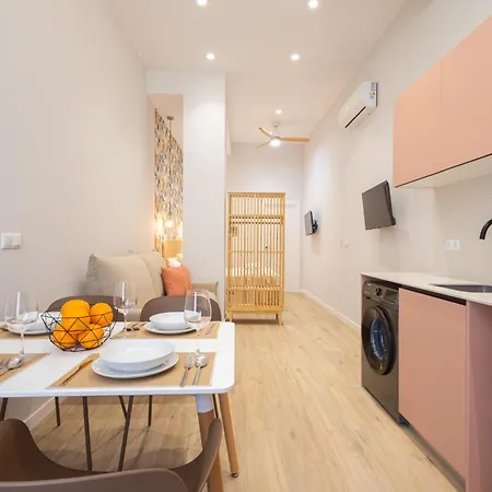 Florit Flats - The Trafalgar Iii Apartment