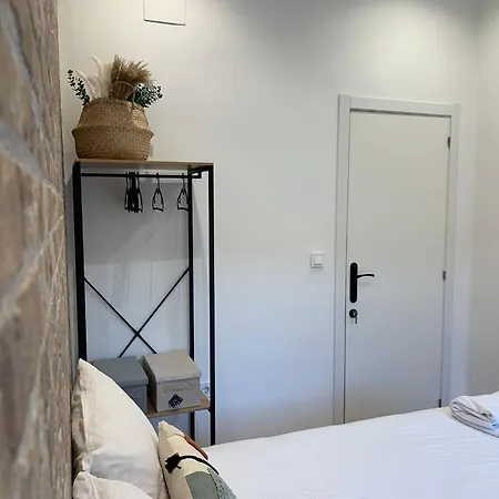 Valencia Beach Rooms *