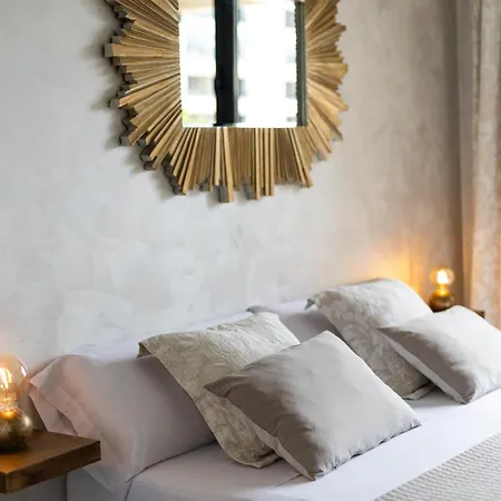 Doble A Deluxe Valencia