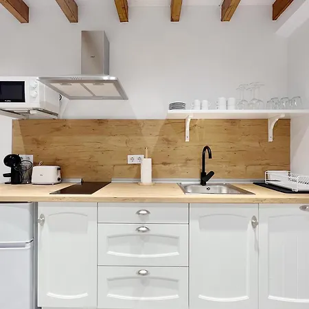 Apartamento Encantador Vigas De Madera