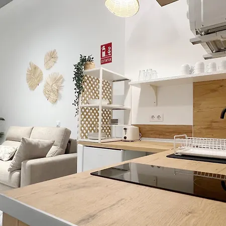 Encantador Vigas De Madera Apartment
