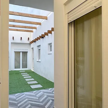 Apartamento Encantador Vigas De Madera