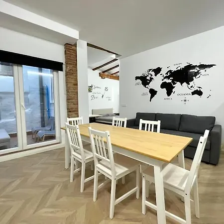 Piso En Pleno Casco Historico Apartamento