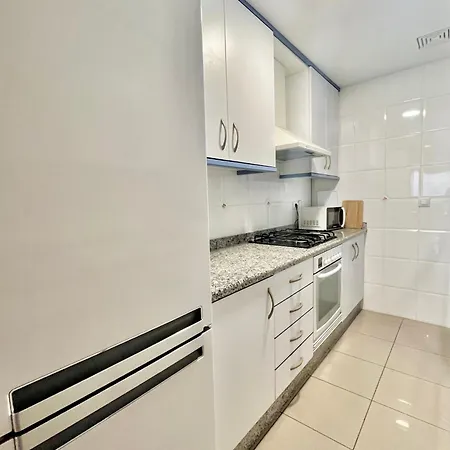 Patacona Blue, Frente A La Playa