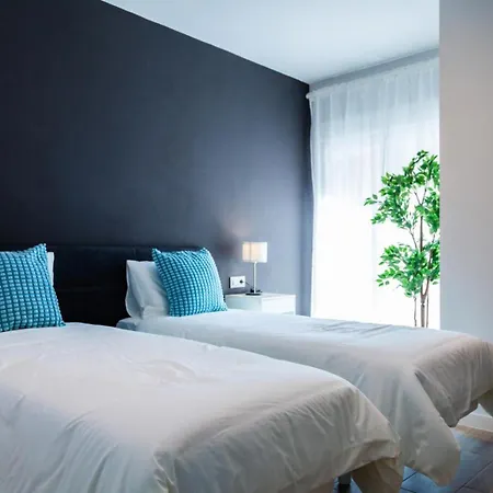 Mediterraneo Гостевой дом Валенсия